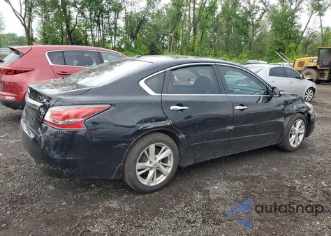 2015 Nissan Altima 2.5 z USA, uszkodzony, nr VIN 1N4AL3AP6FC150524